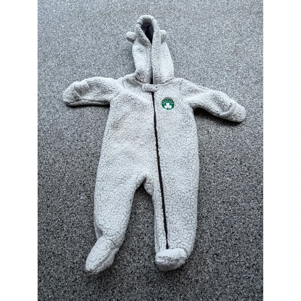 NBA Kids Boston Celtics Sherpa Fleece Pram Suit Bunting Grey 3-6M Hooded Zip